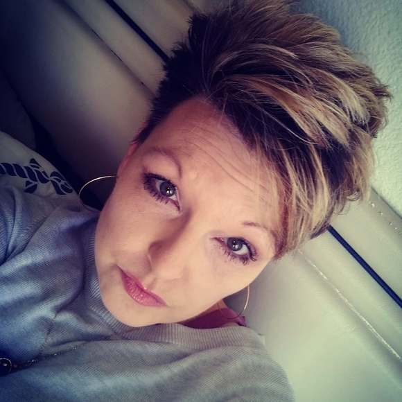 Hi , - Picture 2 of 3